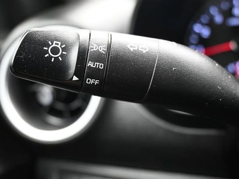 Used 2023 Kia Forte LXS w/ LXS Technology Package FWD image 24
