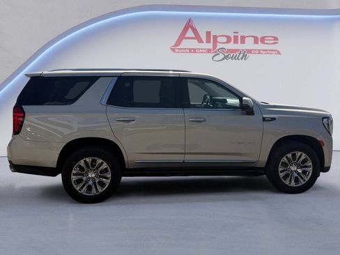Used 2023 GMC Yukon Denali AWD/4WD image 6