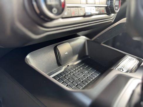 Used 2024 Ford Bronco Outer Banks image 20