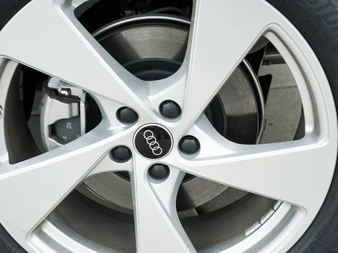 New 2025 Audi Q5 Premium Plus image 27