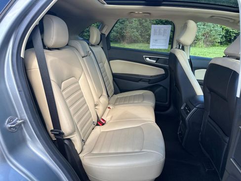 Certified 2022 Ford Edge SEL w/ Convenience Package AWD/4WD image 22