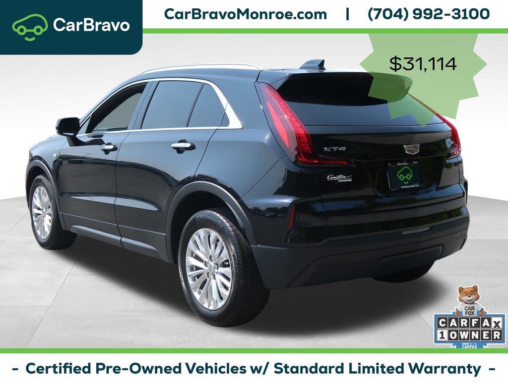 Certified 2024 Cadillac XT4 Luxury w/ Cold Weather Package FWD image 9