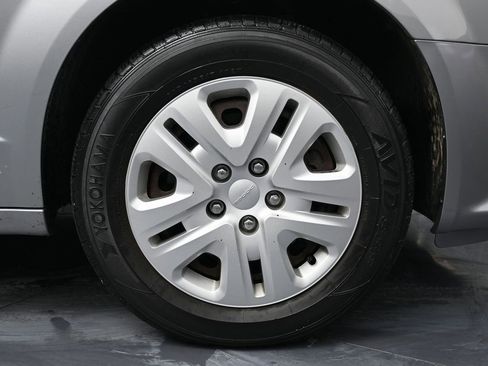 Used 2017 Dodge Grand Caravan SE w/ Power Window Group image 14