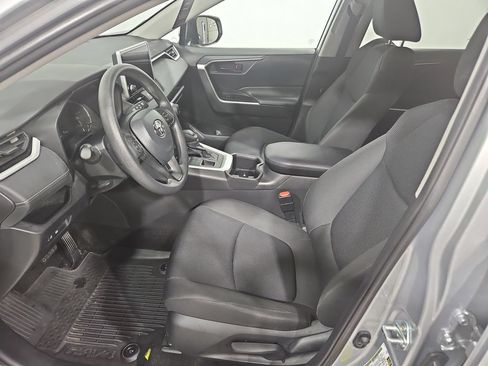 Used 2024 Toyota RAV4 LE AWD/4WD image 10
