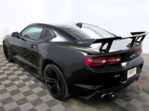 Used 2021 Chevrolet Camaro LT image 5