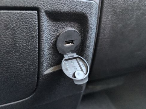 Used 2018 RAM 1500 Express w/ Express Value Package image 23