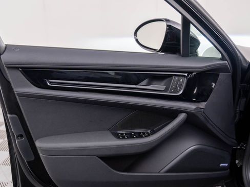 New 2026 Porsche Panamera 4 image 14