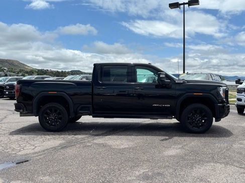Used 2024 GMC Sierra 2500 AT4 w/ AT4 Premium Plus Package AWD/4WD image 6