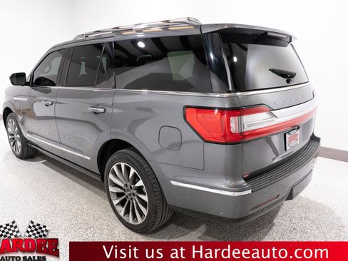 Used 2021 Lincoln Navigator Reserve RWD image 3