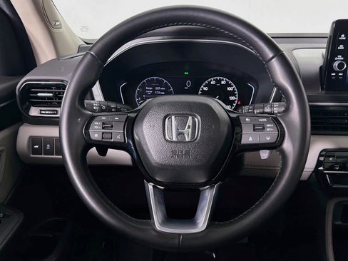 Used 2024 Honda Pilot Touring image 19
