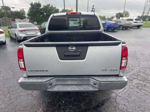 Used 2018 Nissan Frontier SV AWD/4WD image 7