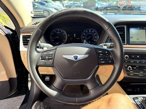 Used 2015 Hyundai Genesis 3.8 image 26