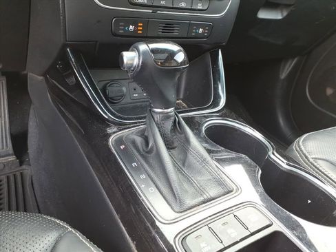 Used 2015 Kia Sorento SX image 15