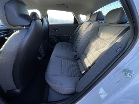 New 2025 Kia K4 EX image 25