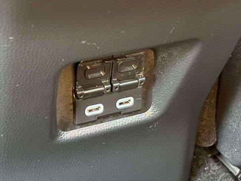Certified 2025 Toyota RAV4 XLE AWD/4WD image 16