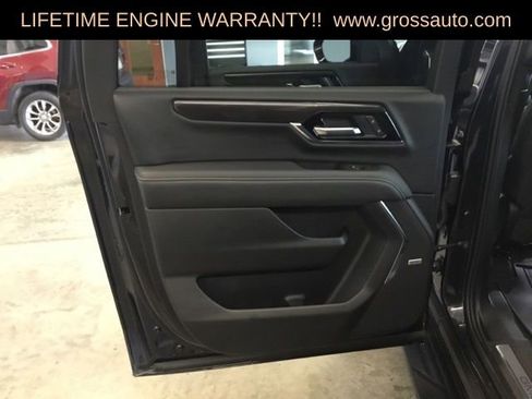 Used 2025 GMC Yukon XL Elevation w/ Elevation Premium Package image 26