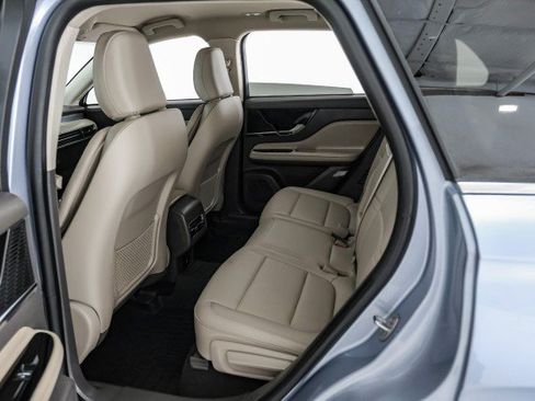 Used 2022 Lincoln Corsair FWD image 31