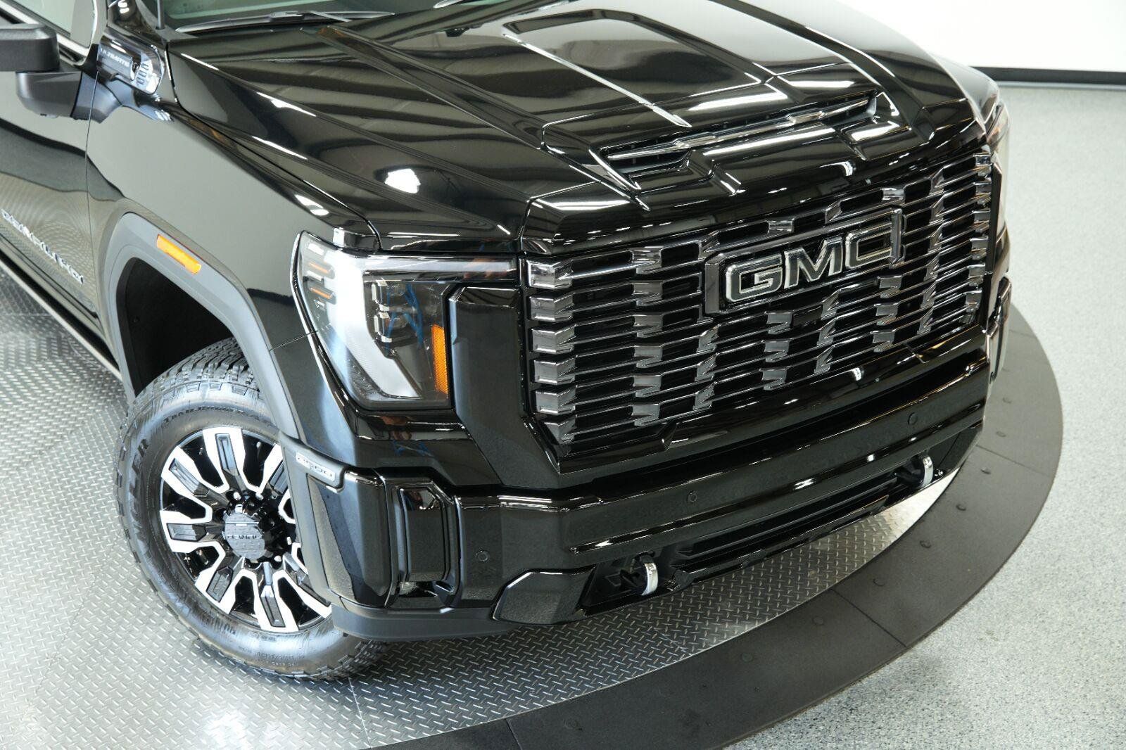 New 2026 GMC Sierra 2500 Denali Ultimate AWD/4WD image 61