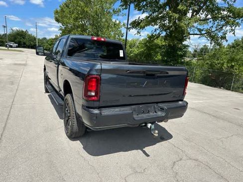 Used 2025 RAM 2500 Big Horn AWD/4WD image 20