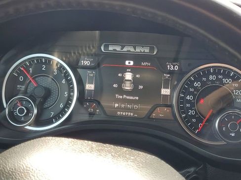Used 2022 RAM 1500 Big Horn AWD/4WD image 15
