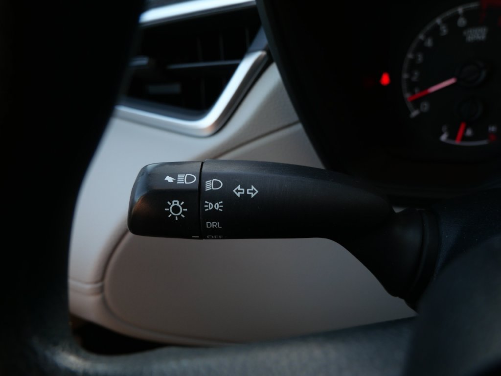 Used 2022 Toyota Corolla Cross L AWD/4WD image 26
