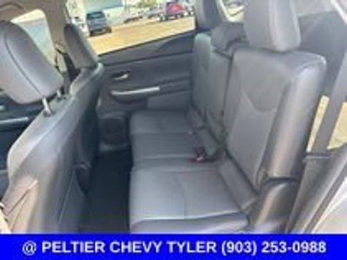 Used 2013 Toyota Prius V Five FWD image 13