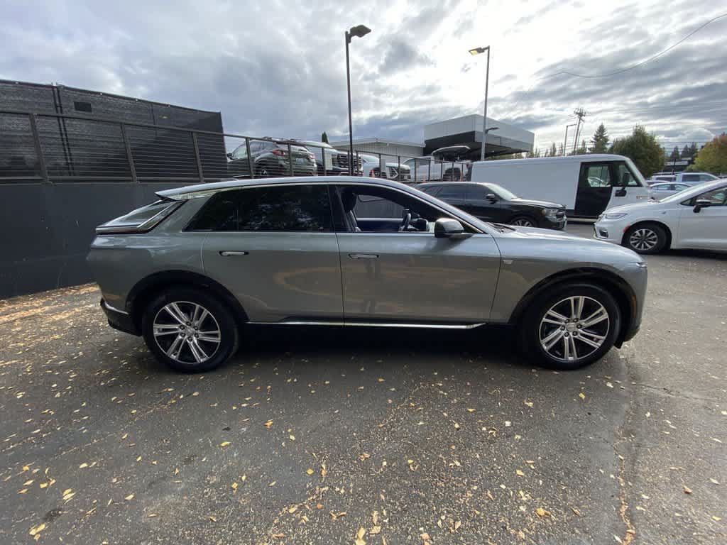 Used 2024 Cadillac Lyriq Tech AWD/4WD image 7