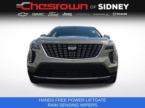 Used 2023 Cadillac XT4 Premium Luxury w/ Cold Weather Package FWD image 10