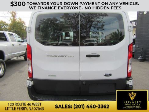 Used 2015 Ford Transit 250 130 Low Roof image 31