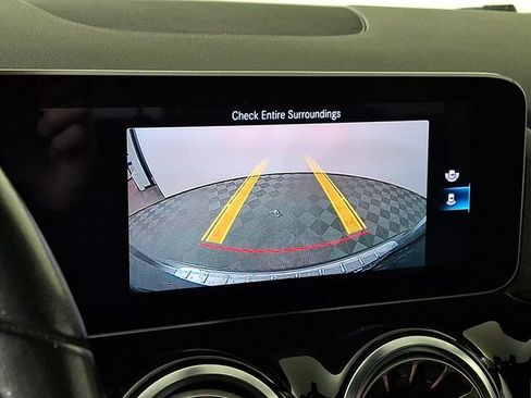 Used 2021 Mercedes-Benz GLA 250 4MATIC image 4