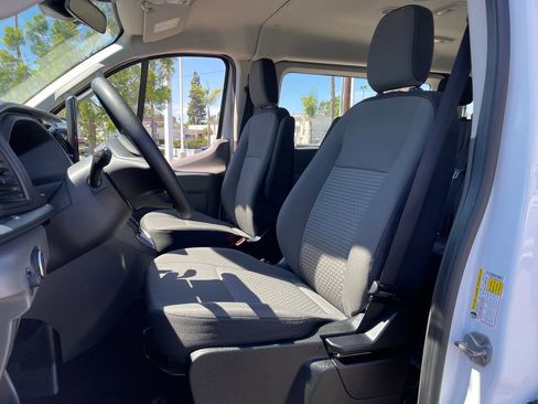 Used 2025 Ford Transit 350 XLT image 12