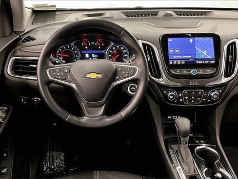 Used 2023 Chevrolet Equinox Premier image 5