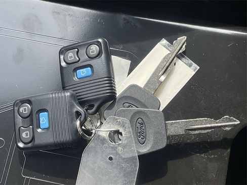 New 2025 Ford Explorer 4WD Police Interceptor image 21