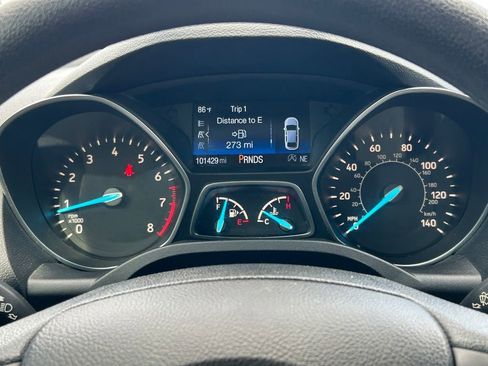 Used 2019 Ford Escape SE image 30