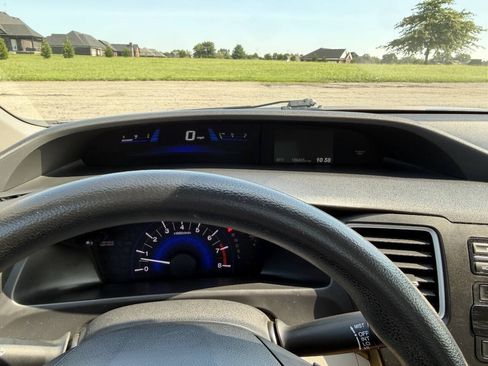 Used 2014 Honda Civic LX image 6