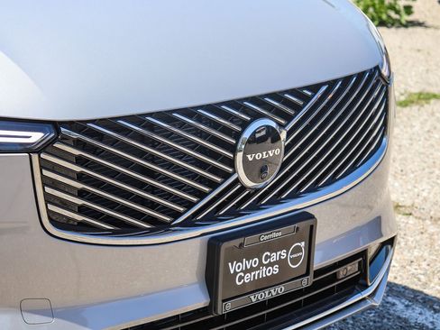 Used 2025 Volvo XC90 B6 Plus w/ Protection Package Premier AWD/4WD image 5