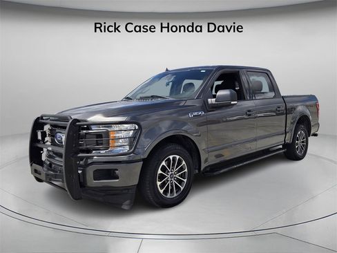 Used 2018 Ford F150 XLT w/ Equipment Group 302A Luxury image 8