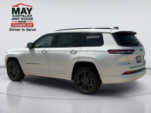 New 2026 Jeep Grand Cherokee L Limited AWD/4WD image 5