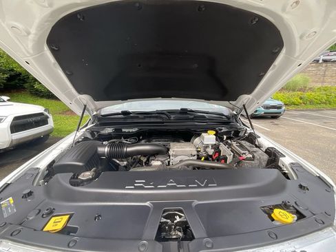Used 2020 RAM 1500 Big Horn AWD/4WD image 25