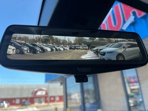 Used 2020 Chevrolet Traverse Premier image 33