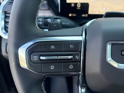 New 2026 GMC Acadia Denali Ultimate w/ LPO, Floor Liner Package image 18