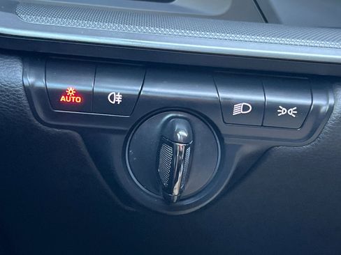 Used 2023 Porsche 911 Carrera image 33