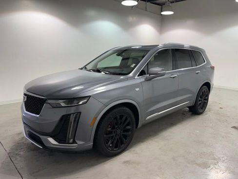 Used 2021 Cadillac XT6 Premium Luxury AWD/4WD image 3