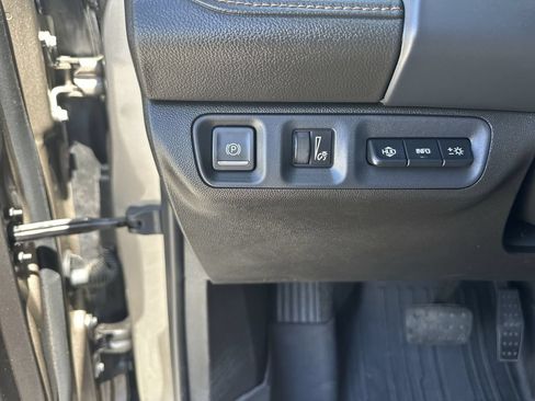 Used 2023 GMC Acadia AT4 w/ Technology Package AWD/4WD image 18