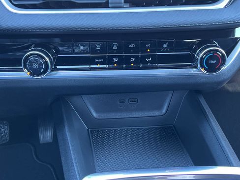 New 2026 Chevrolet Equinox LT image 24