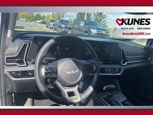 Used 2024 Kia Sportage LX image 40