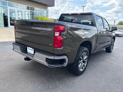 Used 2023 Chevrolet Silverado 1500 LT AWD/4WD image 5