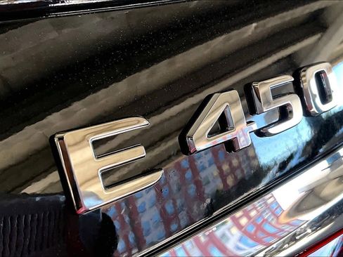 Used 2023 Mercedes-Benz E 450 4MATIC Sedan image 9