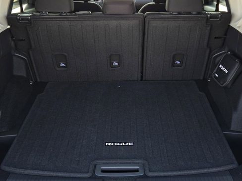 New 2026 Nissan Rogue SV image 9