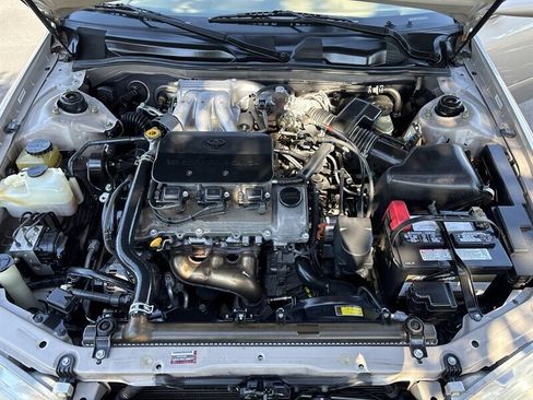 Used 2000 Toyota Camry LE FWD image 39
